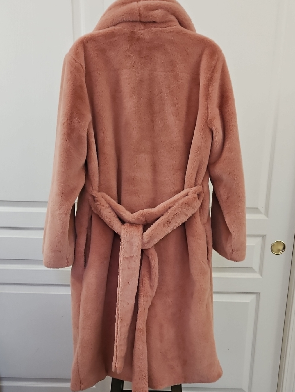 Victoria’s Secret | Blush Pink Faux Fur Plush Robe M/L - Picture 6 of 12